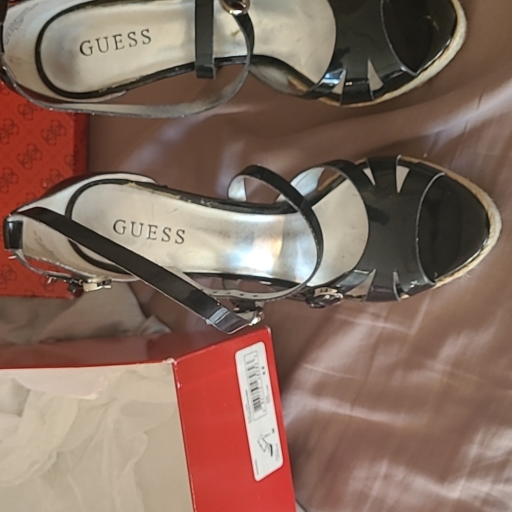 Heels - Picture 2 of 6